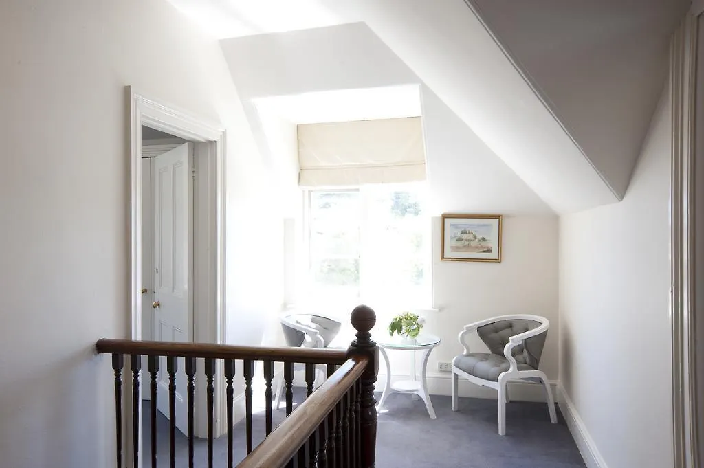 Lowena Cafe&Accommodation Hobart Bed & Breakfast